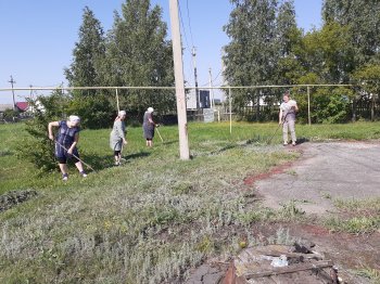 Общий труд на благо любимой школы