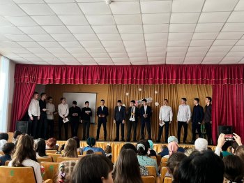 В преддверии 8 марта прошел праздник