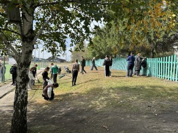 Благоустройство школы и территории к празднику